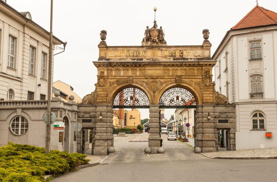 Private Tour to Pilsner Urquell from Prague - Beer tasting with a useful point of comparison