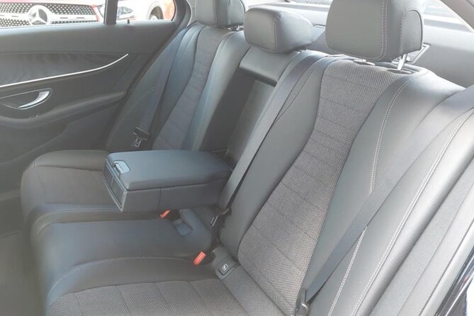 Private Transfer from Prague Airport to Prague City Hotels 1 - 3 pax - What the price means for one, two, or three people
