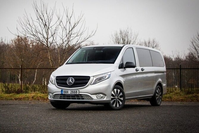 Private Transfer from Prague Airport to Prague City Hotels 1 - 7 pax - Booking details that matter