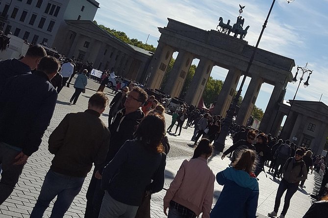 Private Transfer from Prague to Berlin or from Berlin to Prague - Why a private road transfer can beat the airport