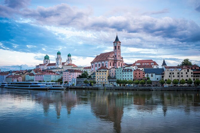 Private transfer from Prague to Passau, 2h of Sightseeing stop - Key points to know before booking