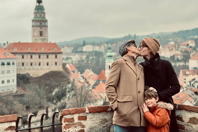 Private UNESCO Český Krumlov Trip from Prague with Local Guide - A private ride with room for conversation