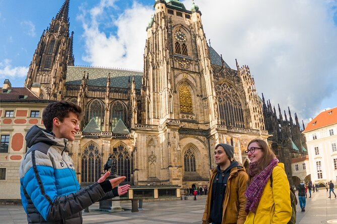 Private Walking tour: From Charles Bridge to Prague Castle - Charles Bridge and the river corners