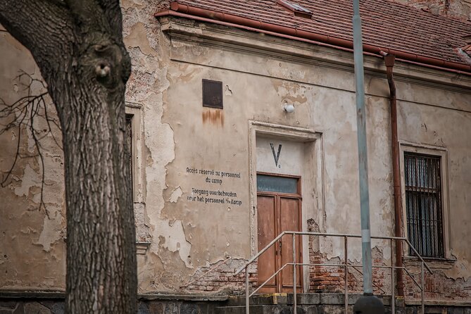 Psychiatric Hospital & Abandoned Cemetery - Practical tips for a better visit