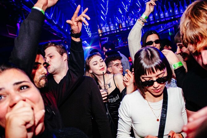 PUB CRAWL IN PRAGUE | Admission Ticket - Photos and videos after the party