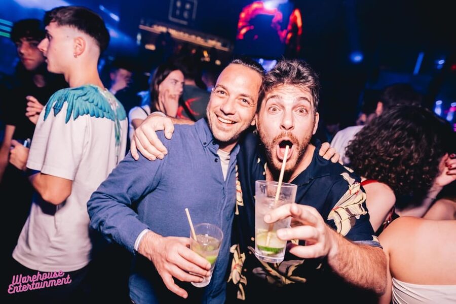 Pub Crawl with Shots and Night Club I Prague - Who will enjoy this most