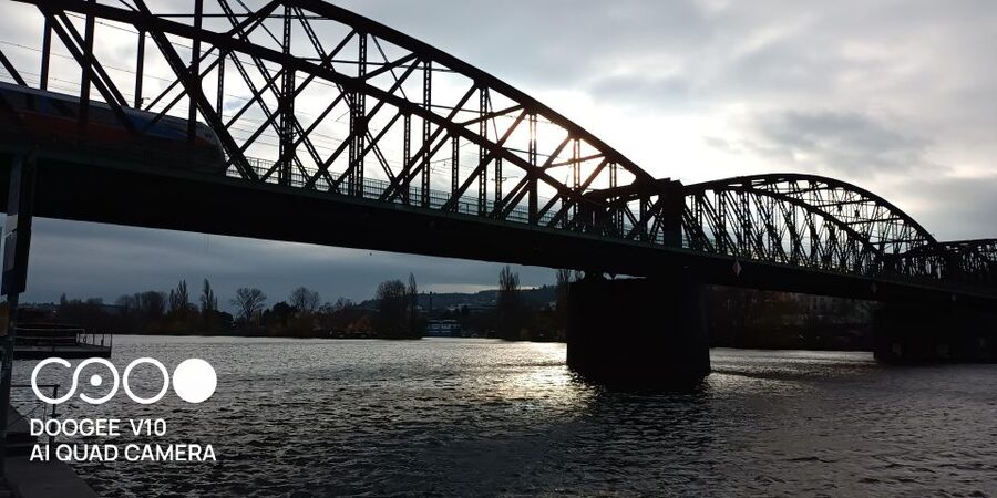 Real life in Prague - Easy Walk from Vysehrad to Vyton - From fortress paths to the Výtoň ferry pier