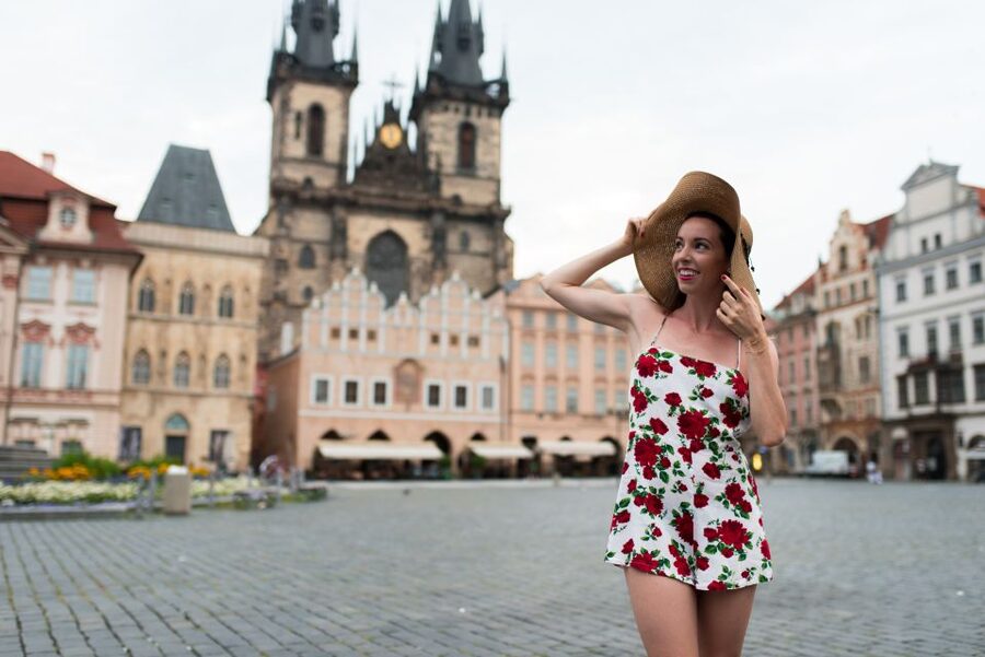 Romantic Photoshoot Experience for Couples in Prague - FAQ