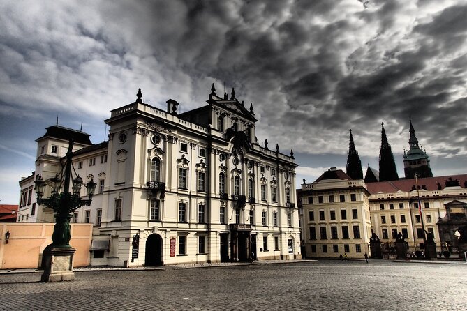 Saint Vitus Cathedral and Hidden Gems of Prague Castle - Golden Lane and the route toward Petřín Hill