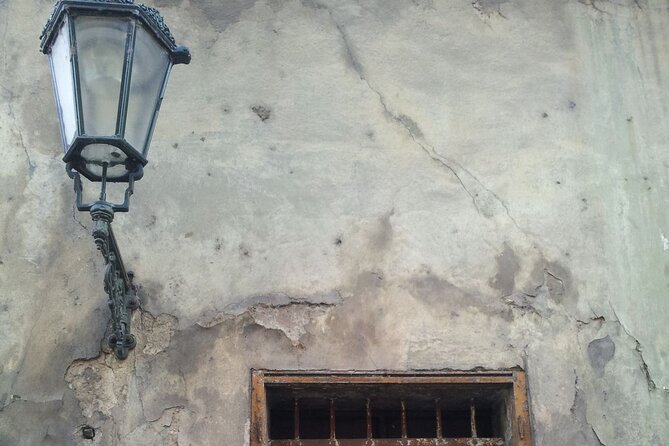 Scary Prague Walking Tour - The old cemetery, synagogue, and details you might miss