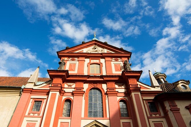 Self-Guided Audio Tour - Prague Castle District - A short walk through Prague Castle’s long story