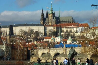 Shared Arrival Transfer: Prague Airport to Hotels