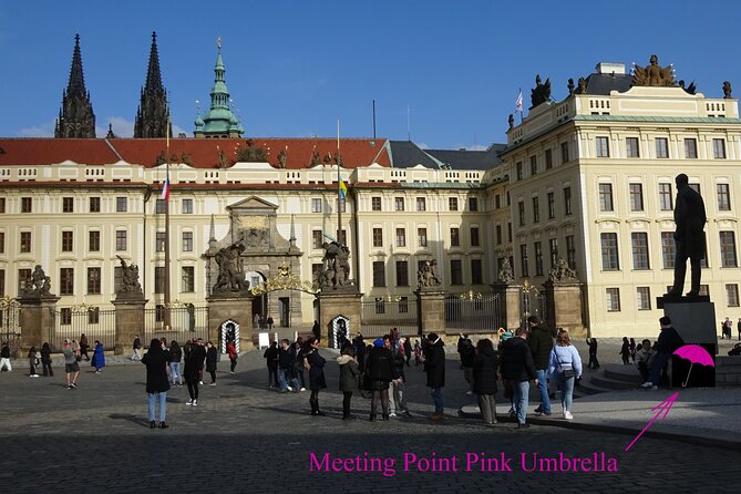 Small-Group Tour of Prague Castle with a local guide - Why Prague Castle makes a better guided visit