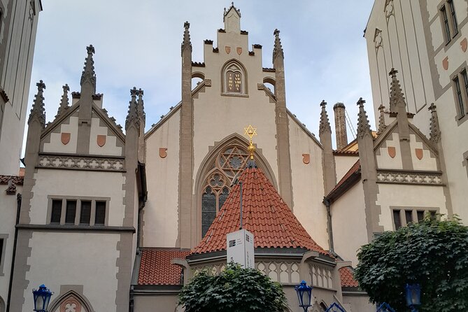 Small-Group Tour through the History of Jewish Prague - Why guide quality matters here