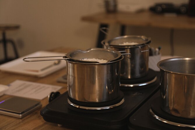 Soy Candles Workshop in Prague - Decorating a candle that feels like yours