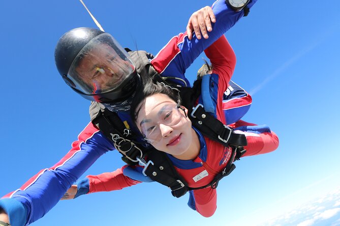 Tandem Skydiving in Prague - Tandem Jump with transfers! - The briefing and equipment check