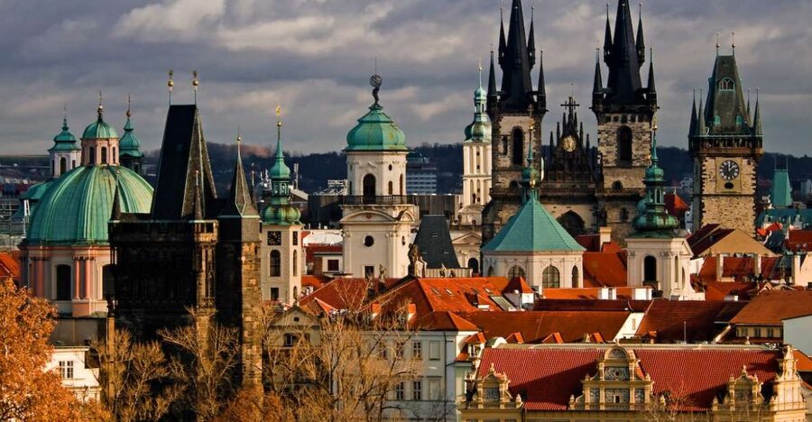 The essentials of Prague - Group size, language, and comfort