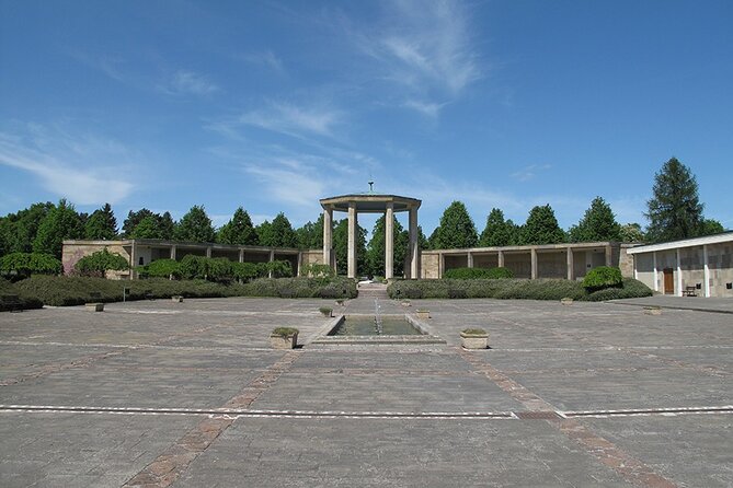 The only full Anthropoid tour with a visit to curve and Lidice, by private car - What the private format adds