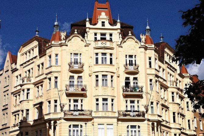 The Ultimate Prague History Tour - Lesser Town Square and the Maltese quarter