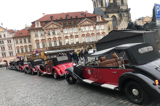 Vintage Cars Prague - Grand City Tour 150min / 1-6 pers. 2,5hrs - What the vintage car adds to the experience