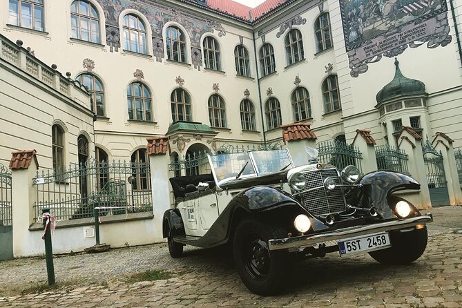 Vintage Cars Prague - Grand City Tour 150min / 1-6 pers. 2,5hrs - Riding along Prague’s most exclusive street