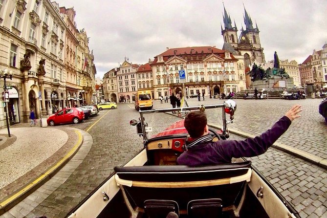Vintage Cars Prague - Sightseeing Tour 90min / 1-6 pers. - Old Town Square and the Astronomical Clock
