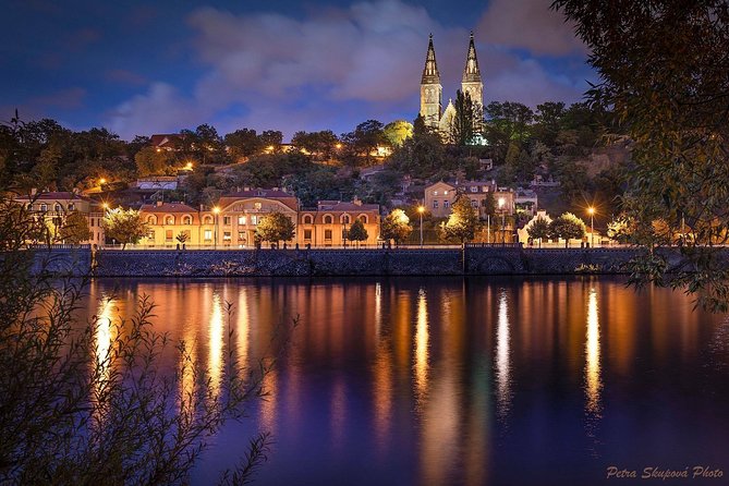VIP Private tour Prague: Castle, Lunch, Beer, Boat - The Lennon Wall and its modern story