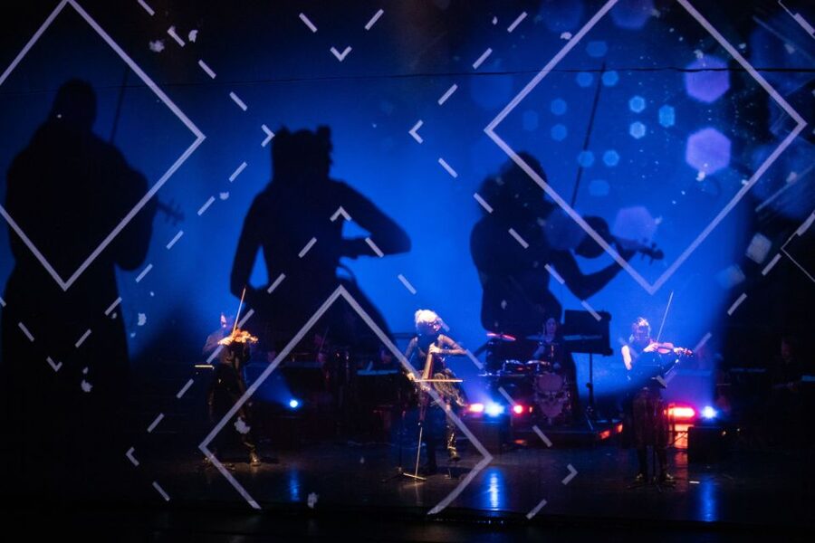 Vivaldianno The Show in Theatre Hybernia - Live Musicians Keep the Production Grounded