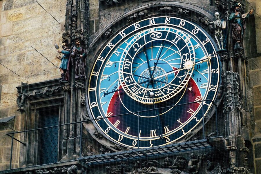 Walking tour of Prague in french: Old Town & Charles Bridge - Key points to know before booking