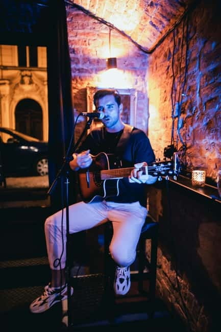 Wednesday Night Live Music with Cocktails - Arriving at Kontakt before the 10:30pm music