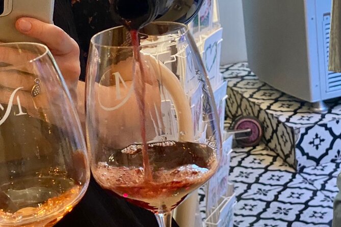 Wine Tasting and History Prague - The wine bar tasting: four glasses and Czech bites